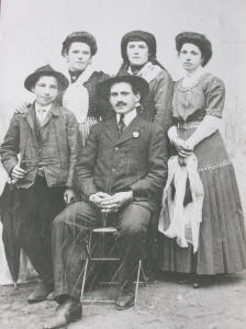 Ritratto di famiglia (1920 - 1930)